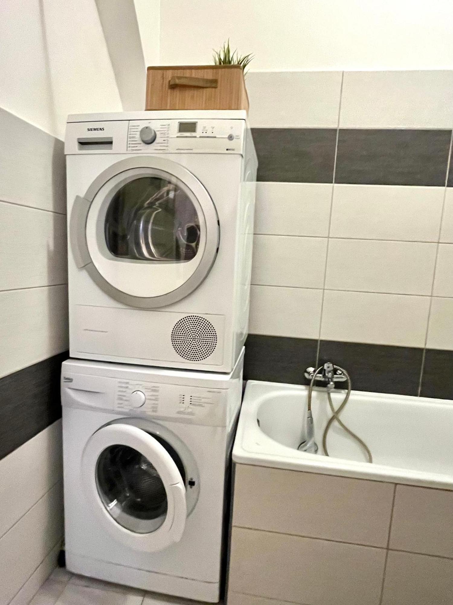 Apartment Lea - Old Town Bratislava Dış mekan fotoğraf